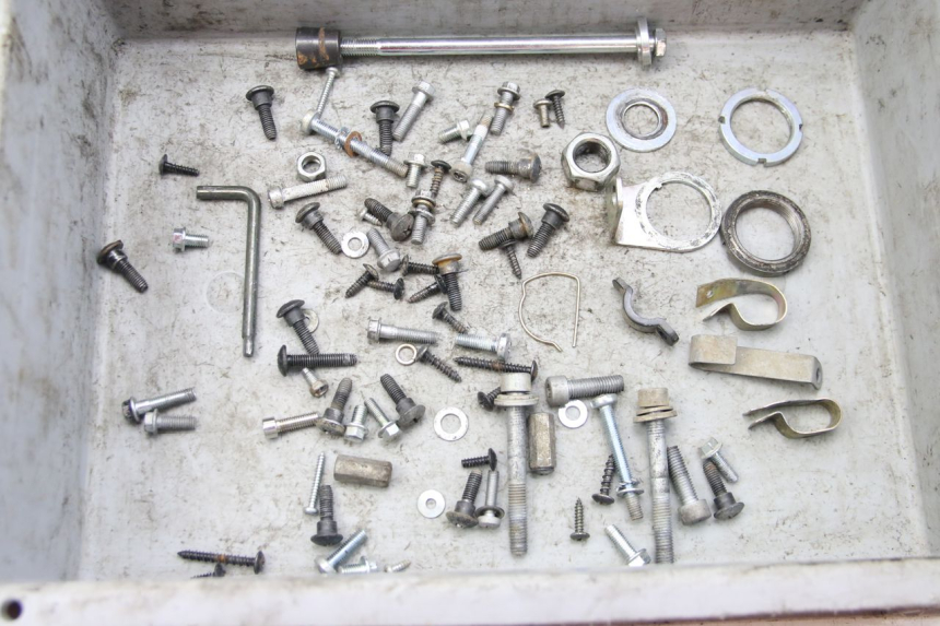 photo de SAC VISSERIE VIS PIAGGIO ZIP 4T 50 (2018 - 2020) - Vue principale