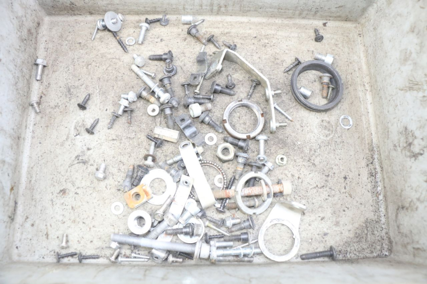 photo de SAC VISSERIE VIS PIAGGIO ZIP 4T 50 (2018 - 2020) - Vue principale