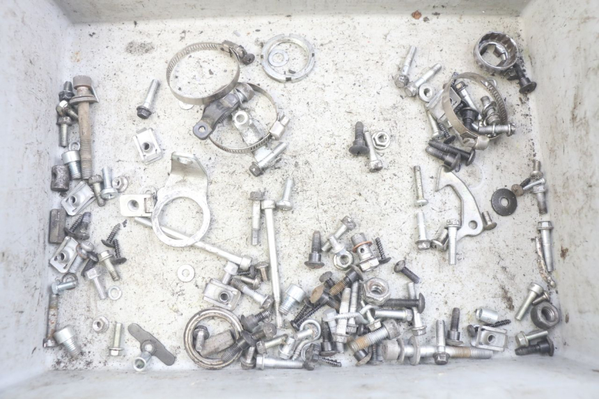 photo de SAC VISSERIE VIS PIAGGIO ZIP 4T 50 (2018 - 2020) - Vue principale