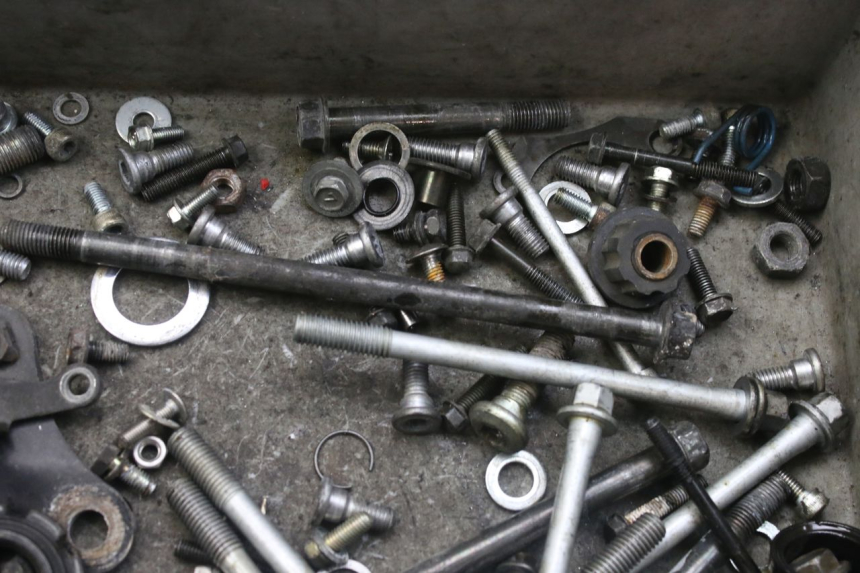 photo de SAC VISSERIE VIS KAWASAKI ZX-6R ZX6R 600 (1995 - 1997) - Autre angle de vue