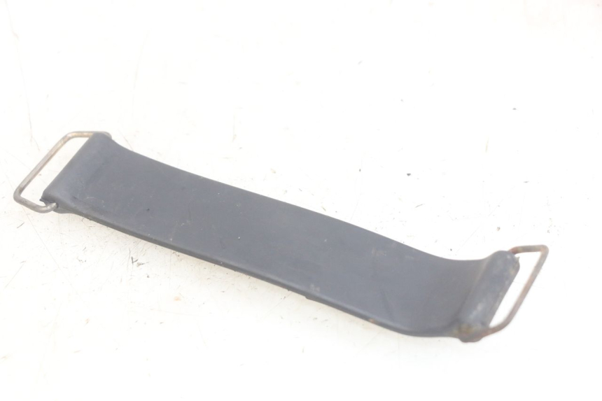 photo de SANGLE BATTERIE HONDA CBR F SC25 1000 (1989 - 1992) - Détail de la pièce