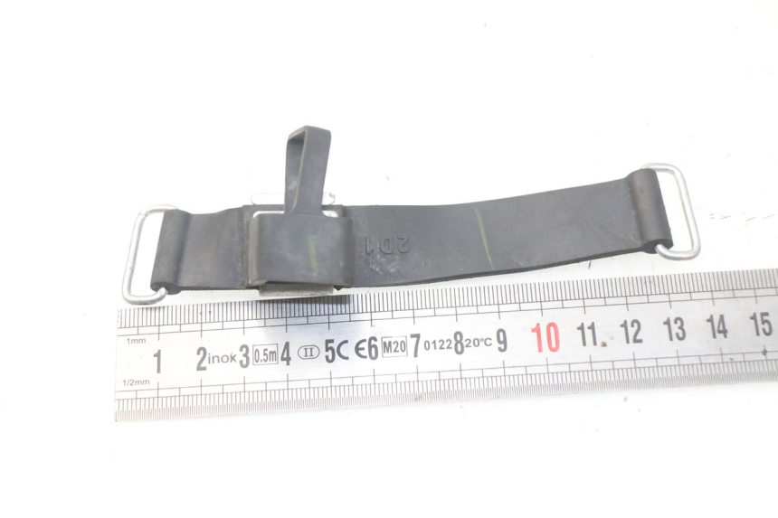 photo de SANGLE BATTERIE YAMAHA FZ8 800 (2010 - 2016) - Détail de la pièce