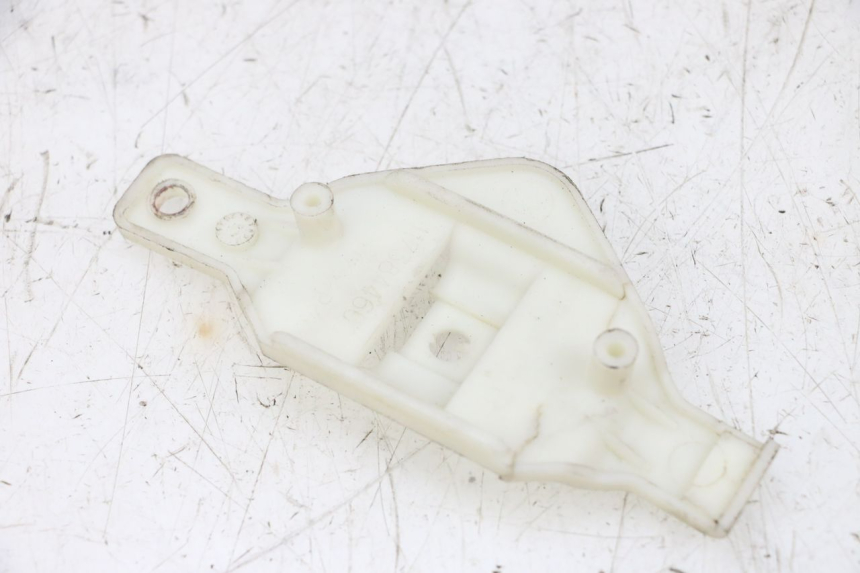 photo de SANGLE BATTERIE PEUGEOT SATELIS 125 (2013 - 2018) - Gros plan technique