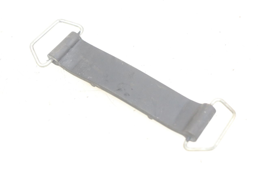 photo de SANGLE BATTERIE DAELIM VJ ROADWIN FI 125 (2008 - 2017) - Détail de la pièce