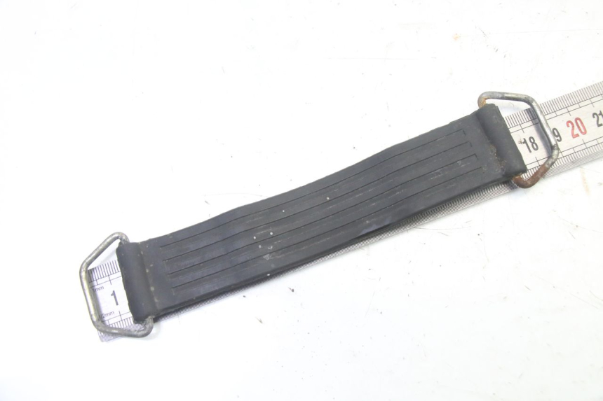 photo de SANGLE BATTERIE PIAGGIO X9 EVOLUTION 125 (2003 - 2007) - Zoom état d’usage