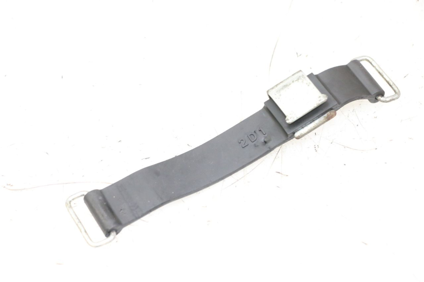 photo de SANGLE BATTERIE YAMAHA FZ1 FAZER 1000 (2007 - 2009) - Zoom état d’usage