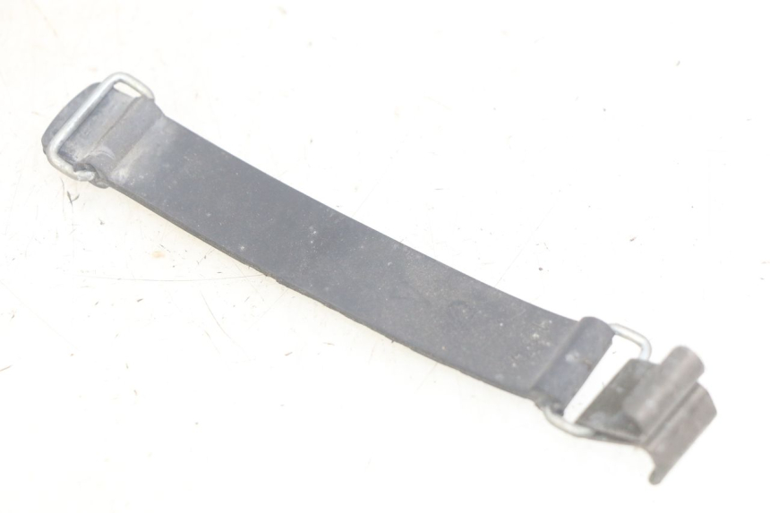 photo de SANGLE TROUSSE OUTILS YAMAHA FZS FAZER 600 (1998 - 2001) - Détail de la pièce