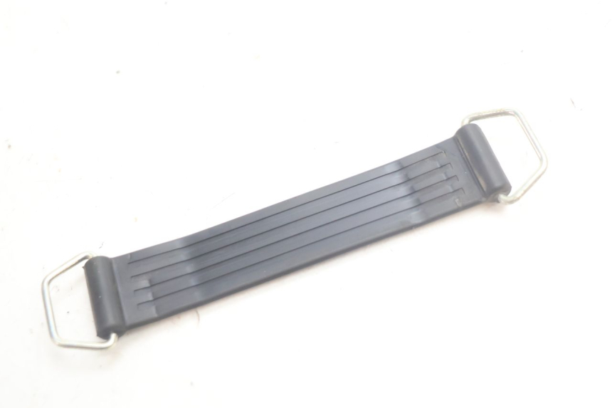 photo de SANGLE TROUSSE OUTILS PIAGGIO MP3 HPE 530 (2022 - 2026) - Zoom état d’usage