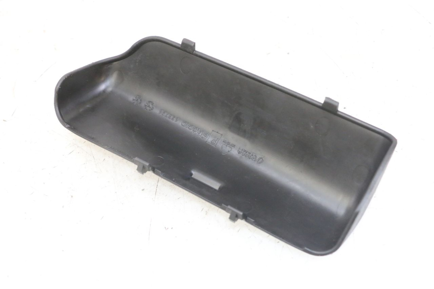 photo de SANGLE TROUSSE OUTILS PIAGGIO MP3 LT 300 (2010 - 2016) - Zoom état d’usage