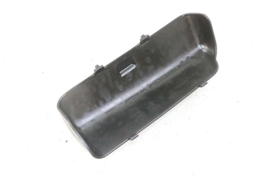 photo de SANGLE TROUSSE OUTILS PIAGGIO MP3 LT 300 (2010 - 2016) - Détail de la pièce