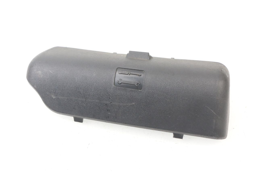 photo de SANGLE TROUSSE OUTILS PIAGGIO MP3 500 (2011 - 2015) - Vue principale