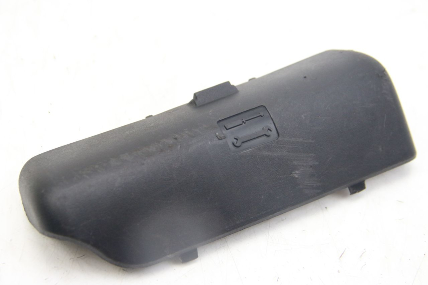 photo de SANGLE TROUSSE OUTILS PIAGGIO MP3 125 (2006 - 2014) - Détail de la pièce