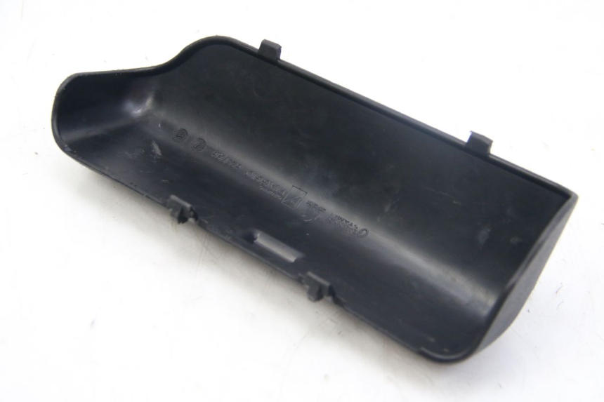 photo de SANGLE TROUSSE OUTILS PIAGGIO MP3 125 (2006 - 2014) - Autre angle de vue