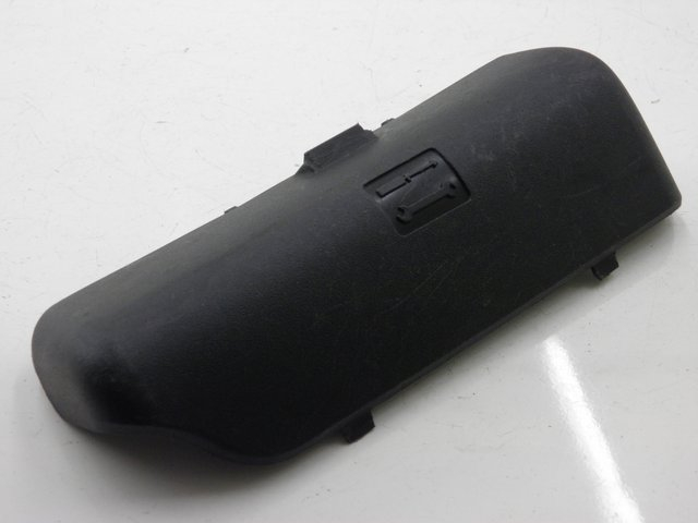 photo de SANGLE TROUSSE OUTILS PIAGGIO MP3 125 (2006 - 2014) - Vue principale