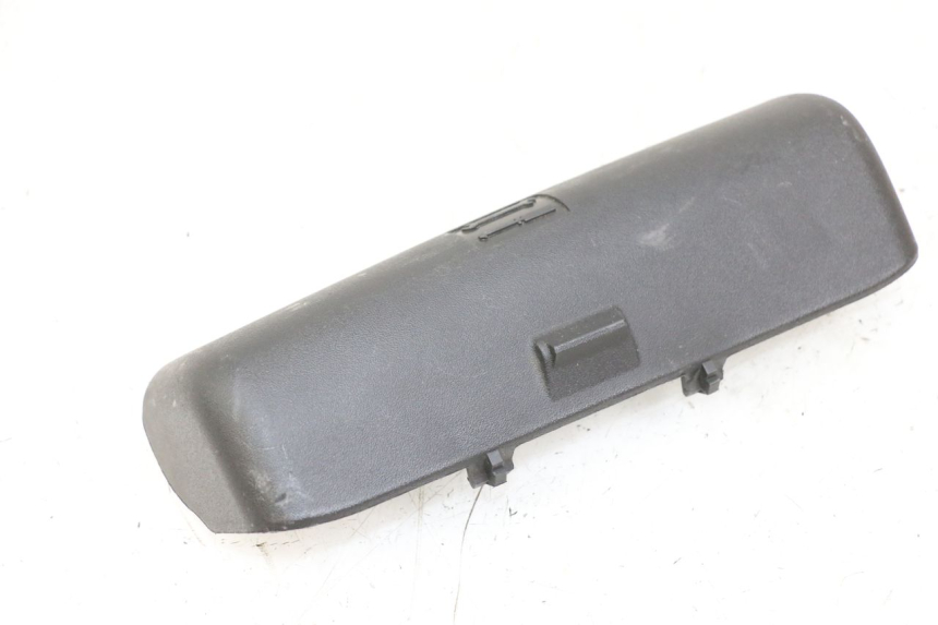 photo de SANGLE TROUSSE OUTILS PIAGGIO MP3 LT 400 (2007 - 2012) - Zoom état d’usage