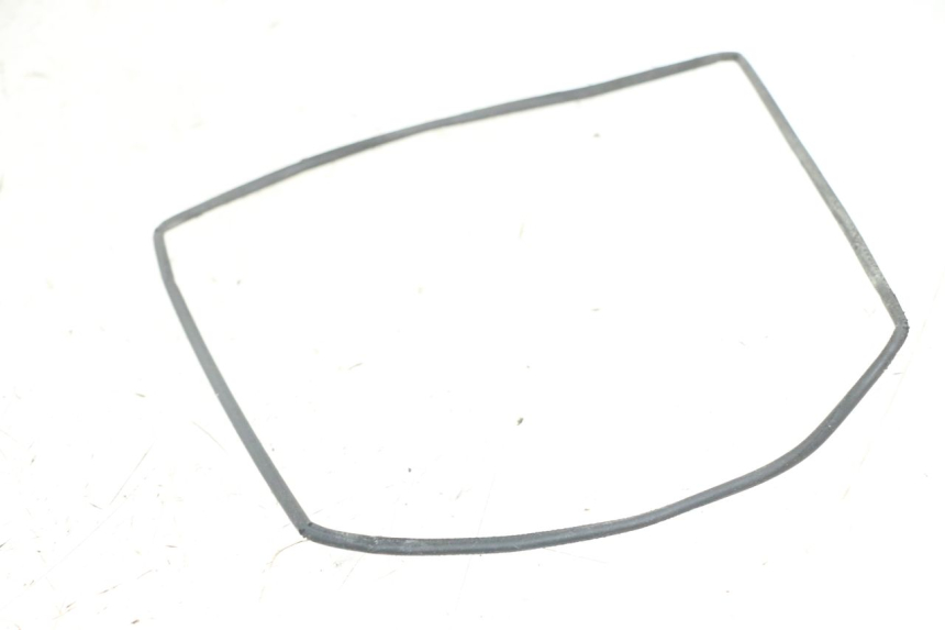 photo de SANGLE TROUSSE OUTILS ROYAL ENFIELD HYMALAYAN 410 (2016 - 2023) - Détail de la pièce