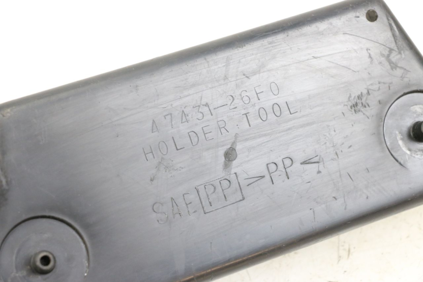 photo de Strap Tool Roll SUZUKI VL INTRUDER 125 (2004 - 2007) - Détail de la pièce