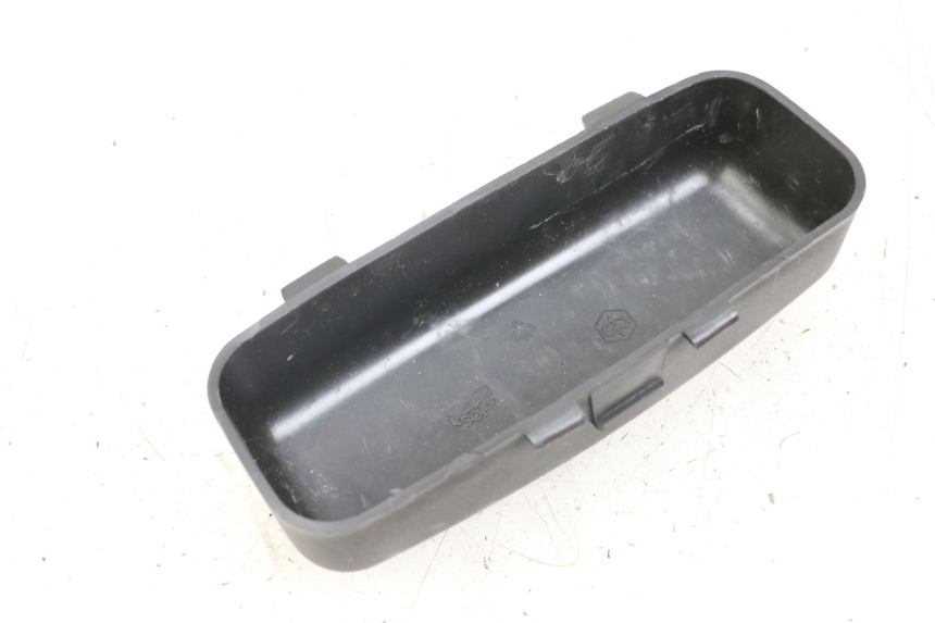 photo de SANGLE TROUSSE OUTILS PIAGGIO X8 125 (2004 - 2007) - Détail de la pièce