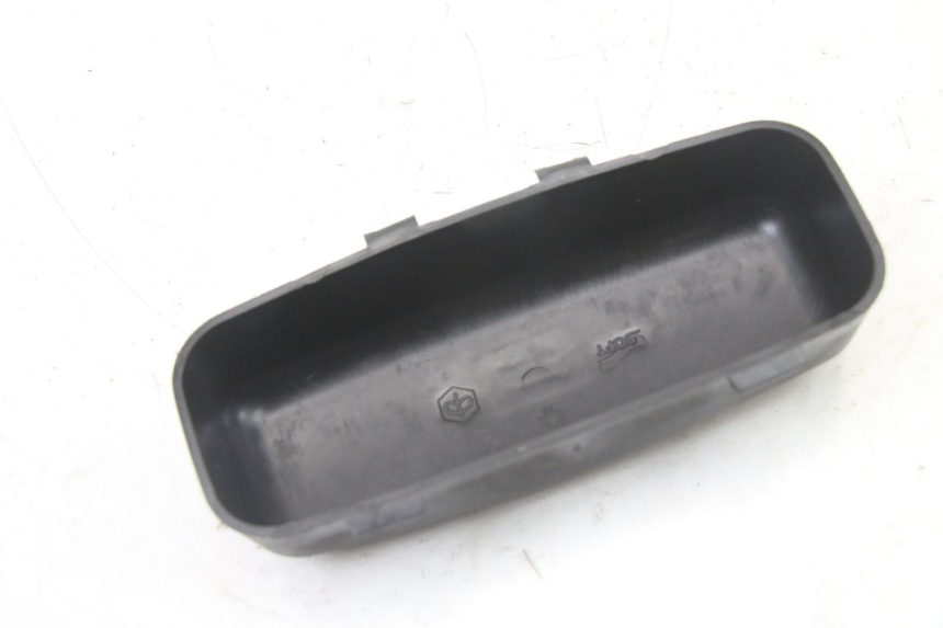 photo de SANGLE TROUSSE OUTILS PIAGGIO XEVO - X EVO 125 (2007 - 2017) - Gros plan technique