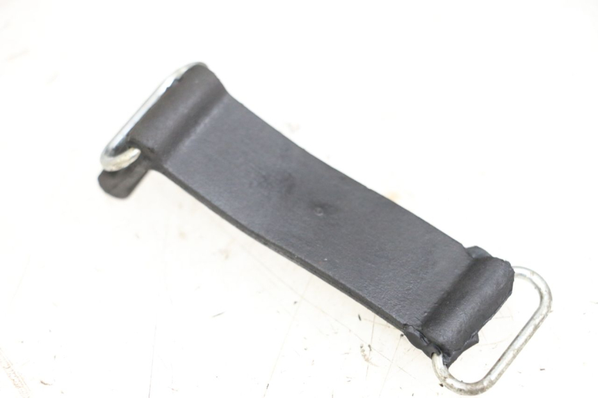 photo de SANGLE TROUSSE OUTILS YAMAHA YP MAJESTY 125 (2002 - 2006) - Détail de la pièce