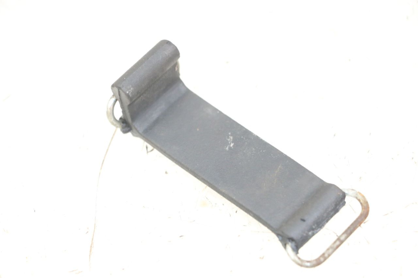 photo de SANGLE TROUSSE OUTILS YAMAHA YP MAJESTY 125 (2002 - 2006) - Détail de la pièce