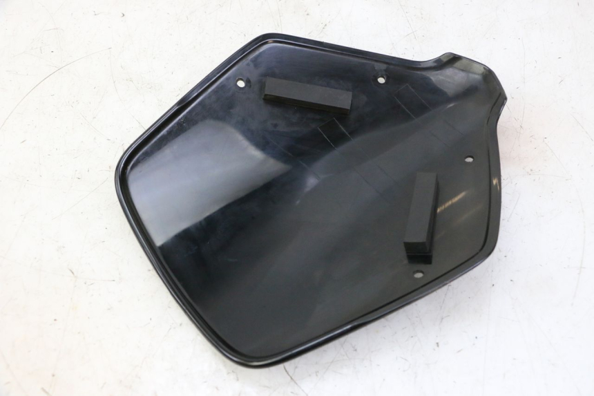 photo de SAUTE VENT HONDA CBF 125 (2009 - 2015) - Détail de la pièce