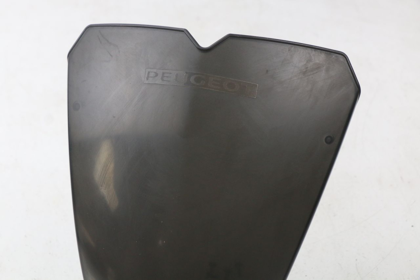 photo de SAUTE VENT PEUGEOT KISBEE 2T 50 (2010 - 2017) - Détail de la pièce