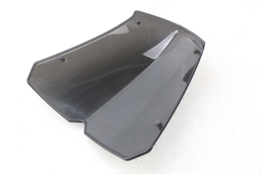 photo de SAUTE VENT PEUGEOT KISBEE 2T 50 (2010 - 2017) - Gros plan technique