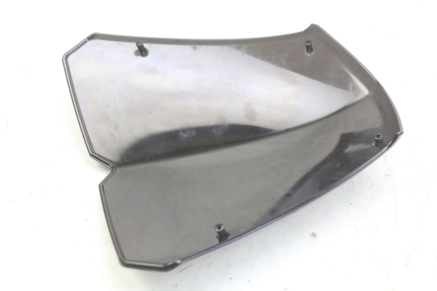 photo de SAUTE VENT PEUGEOT KISBEE 2T 50 (2010 - 2017) - Détail de la pièce