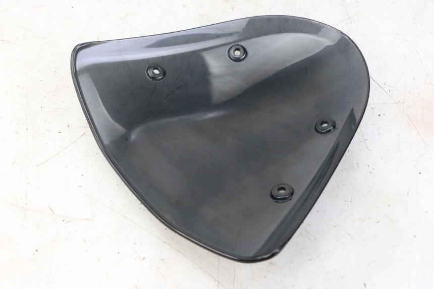 photo de SAUTE VENT PIAGGIO NRG POWER PUREJET 50 (2018 - 2021) - Zoom état d’usage