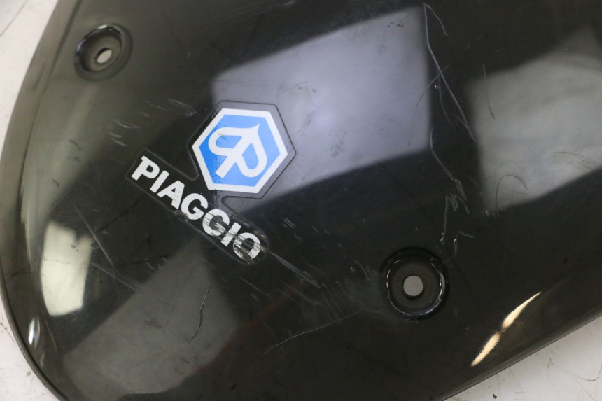 photo de SAUTE VENT PIAGGIO TYPHOON 50 (2000 - 2009) - Autre angle de vue