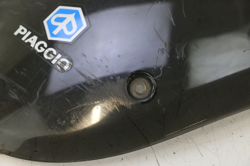 photo de SAUTE VENT PIAGGIO TYPHOON 50 (2000 - 2009) - État de surface