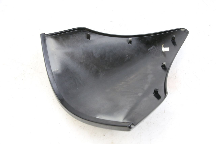 photo de SAUTE VENT PIAGGIO X10 125 (2012 - 2017) - Zoom état d’usage