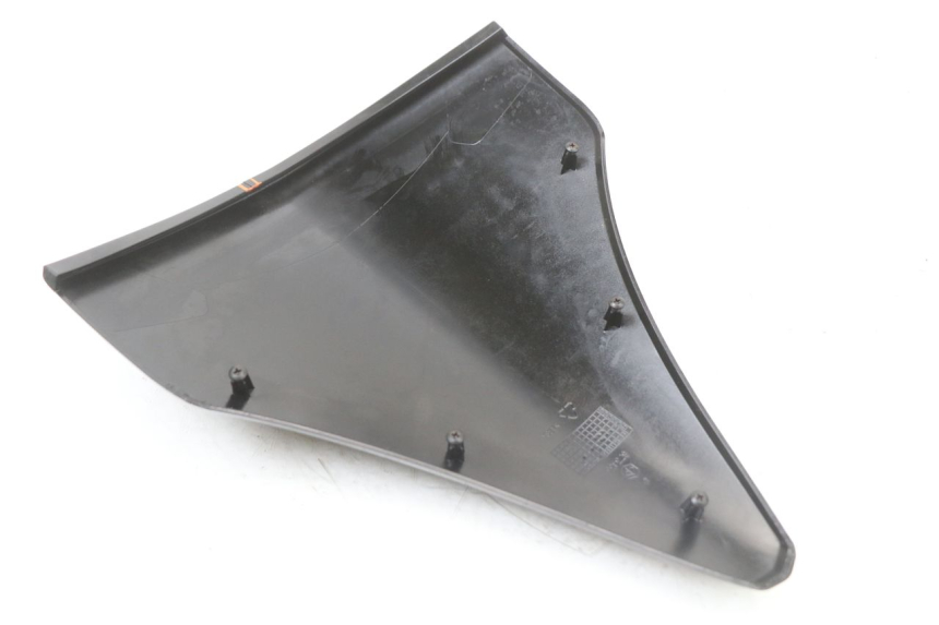 photo de SAUTE VENT PIAGGIO X10 125 (2012 - 2017) - Points de fixation