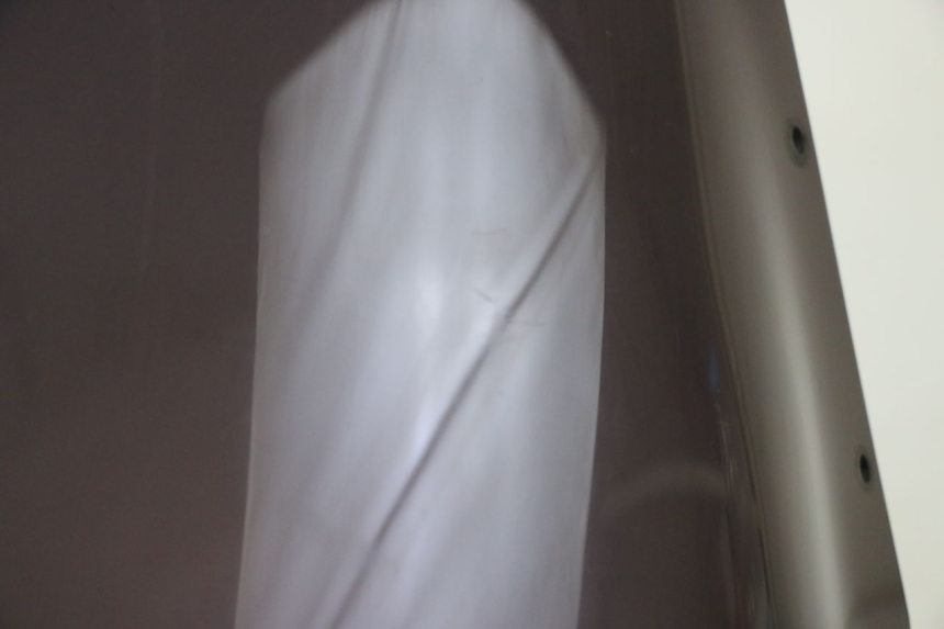 photo de SAUTE VENT YAMAHA FZS FAZER 600 (2001 - 2003) - Points de fixation