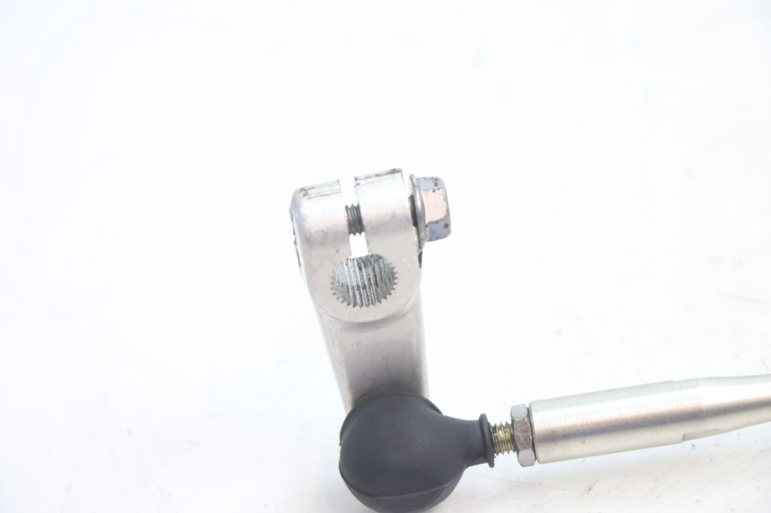 photo de SELECTEUR VITESSE YAMAHA FJR 1300 (2001 - 2005) - Zoom état d’usage