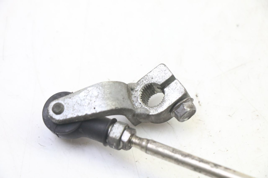 photo de SELECTEUR VITESSE YAMAHA FZ6 FAZER S2 600 (2007 - 2011) - Gros plan technique