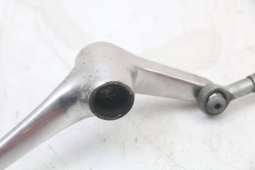 photo de SELECTEUR VITESSE HARLEY DAVIDSON SPORTSTER XL CUSTOM 883 (1999 - 2006) - Gros plan technique