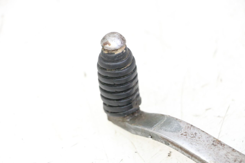 photo de SELECTEUR VITESSE YAMAHA PW 80 (1983 - 2014) - Gros plan technique