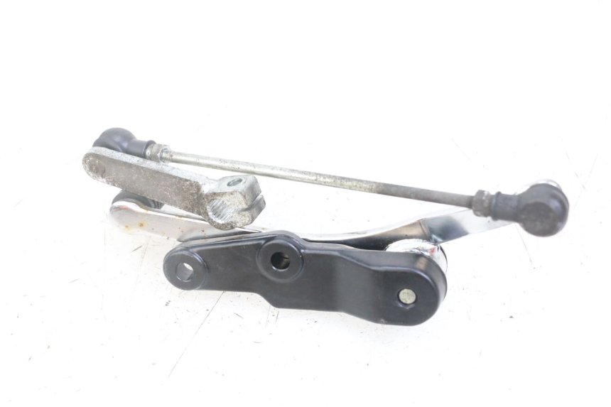 photo de SELECTEUR VITESSE SUZUKI GSX F GSXF 650 (2007 - 2015) - Gros plan technique