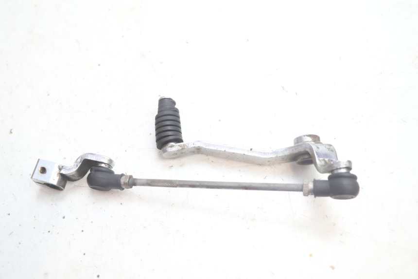 photo de SELECTEUR VITESSE YAMAHA XV VIRAGO 535 (1988 - 2004) - Gros plan technique