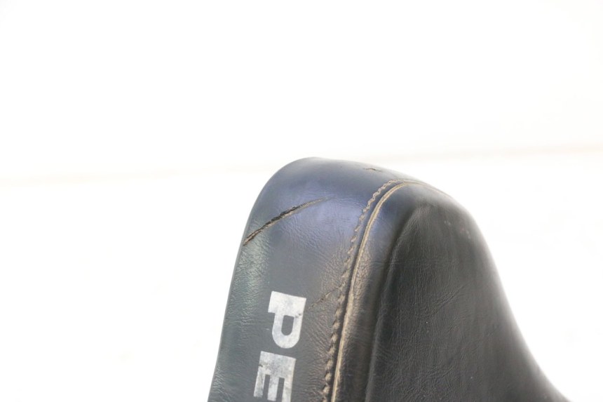 photo de SELLE PEUGEOT 103 SPX CLIP 50 (1989 - 1992) - Zoom état d’usage