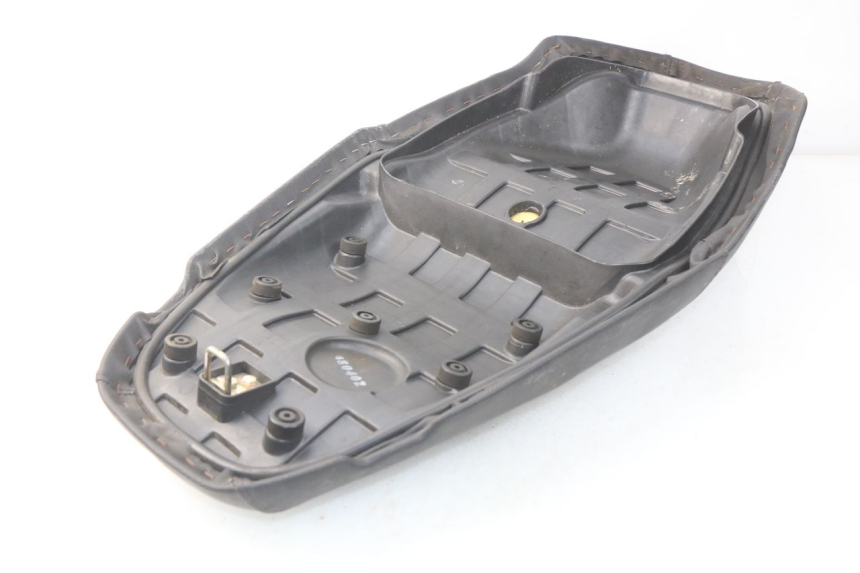 photo de SELLE KYMCO AGILITY CITY 4T 50 (2008 - 2016) - Zoom état d’usage