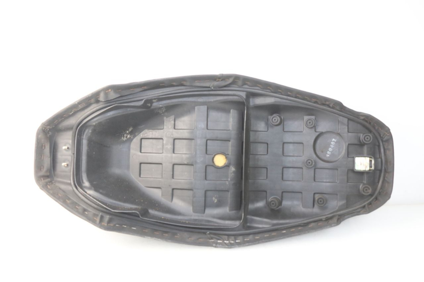 photo de SELLE KYMCO AGILITY CITY 4T 50 (2008 - 2016) - État de surface