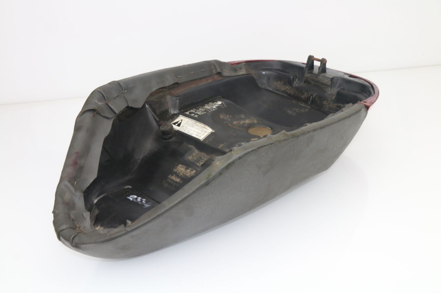 photo de SELLE APRILIA AMICO 50 (1992 - 1995) - Marquages et références