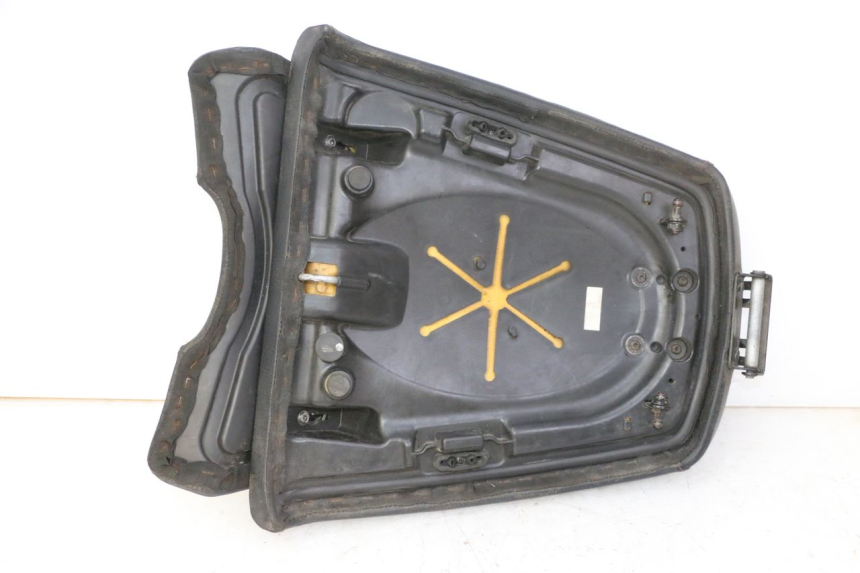 photo de SELLE ARRIERE QUADRO 4 4D 350 (2015 - 2018) - Points de fixation