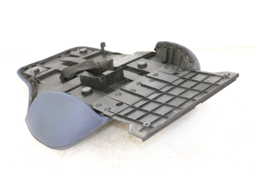 photo de SELLE ARRIERE BMW C1 125 (2000 - 2003) - État de surface