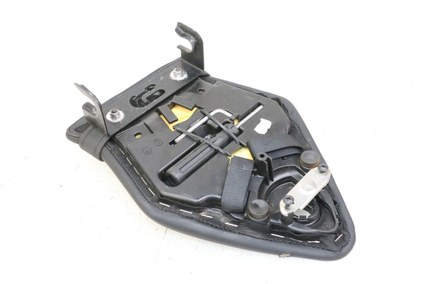 photo de SELLE ARRIERE BMW S RR ABS S1000RR 1000 (2015 - 2018) - Autre angle de vue