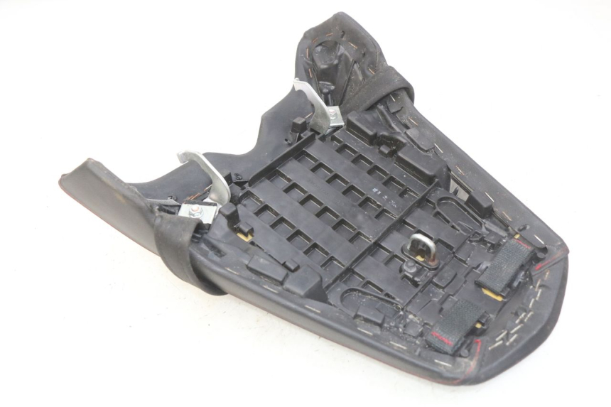 photo de SELLE ARRIERE HONDA CB R 1000 (2018 - 2023) - Autre angle de vue