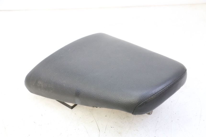 photo de SELLE ARRIERE HONDA CBF 125 (2009 - 2015) - État de surface